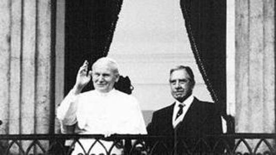 Pinochet oep d'iêste rij