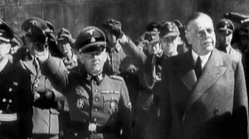 Ioannis Rallis (a destra) e il Lieutenant General delle SS Walter Schimana.