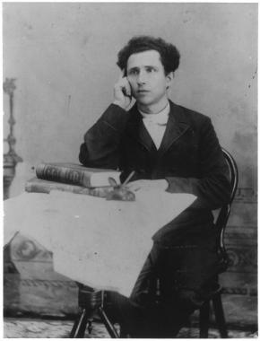 מײַן ייִנגעלע