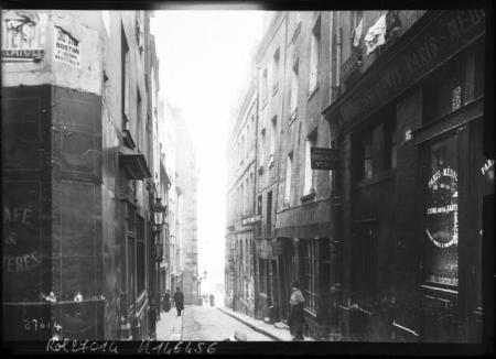 Parigi. Rue des Carmes nel 1913.