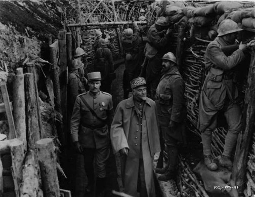 Ispezione in trincea, da “Paths Of Glory” di Stanley Kubrick 