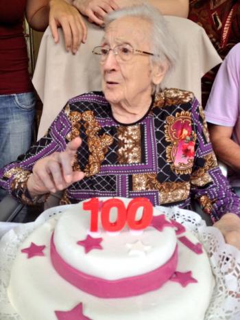 Joana Raspall quasi alla fine della sua lunga vita