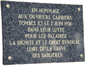 Targa commemorativa per i morti del 2 giugno 1908 posta nel 2003 a Vigneux dalla CGT